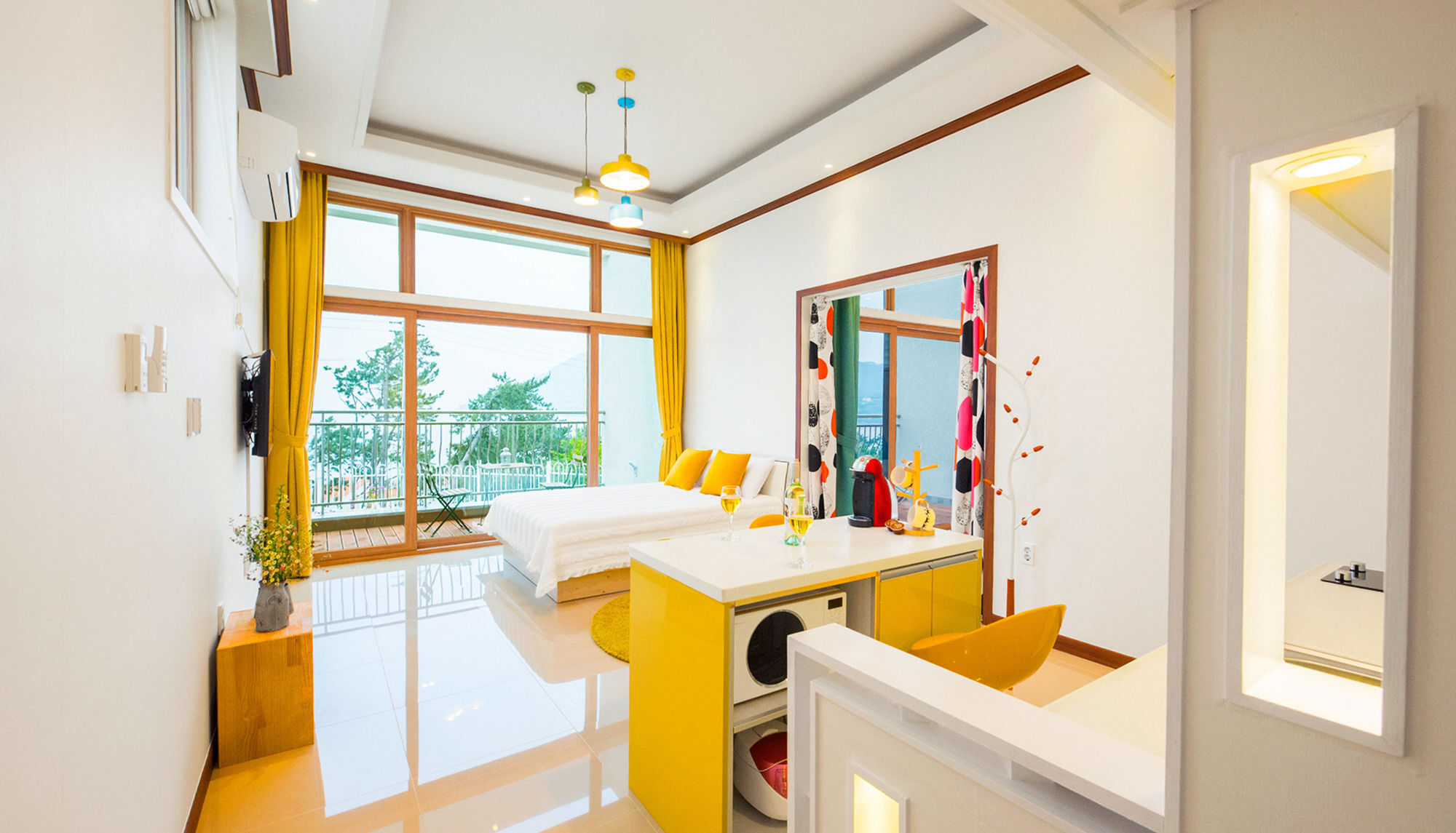 Sea & Pine Pension Namhae Exterior foto